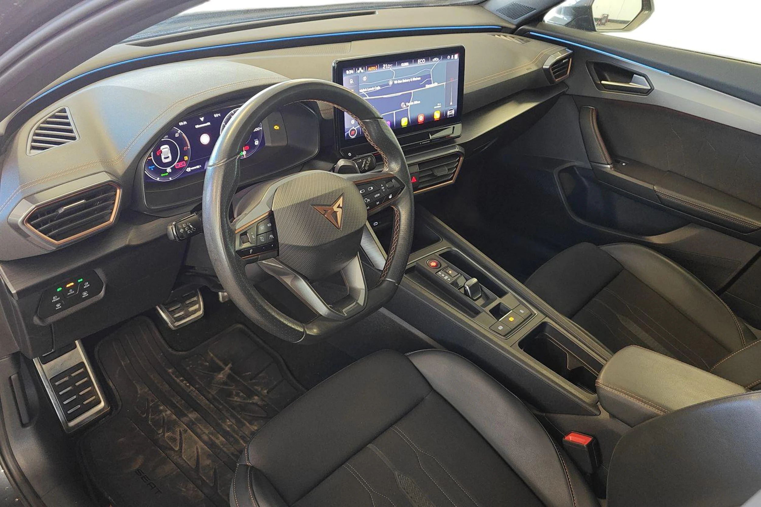 harmaa CUPRA Formentor 2021 kuva 6.