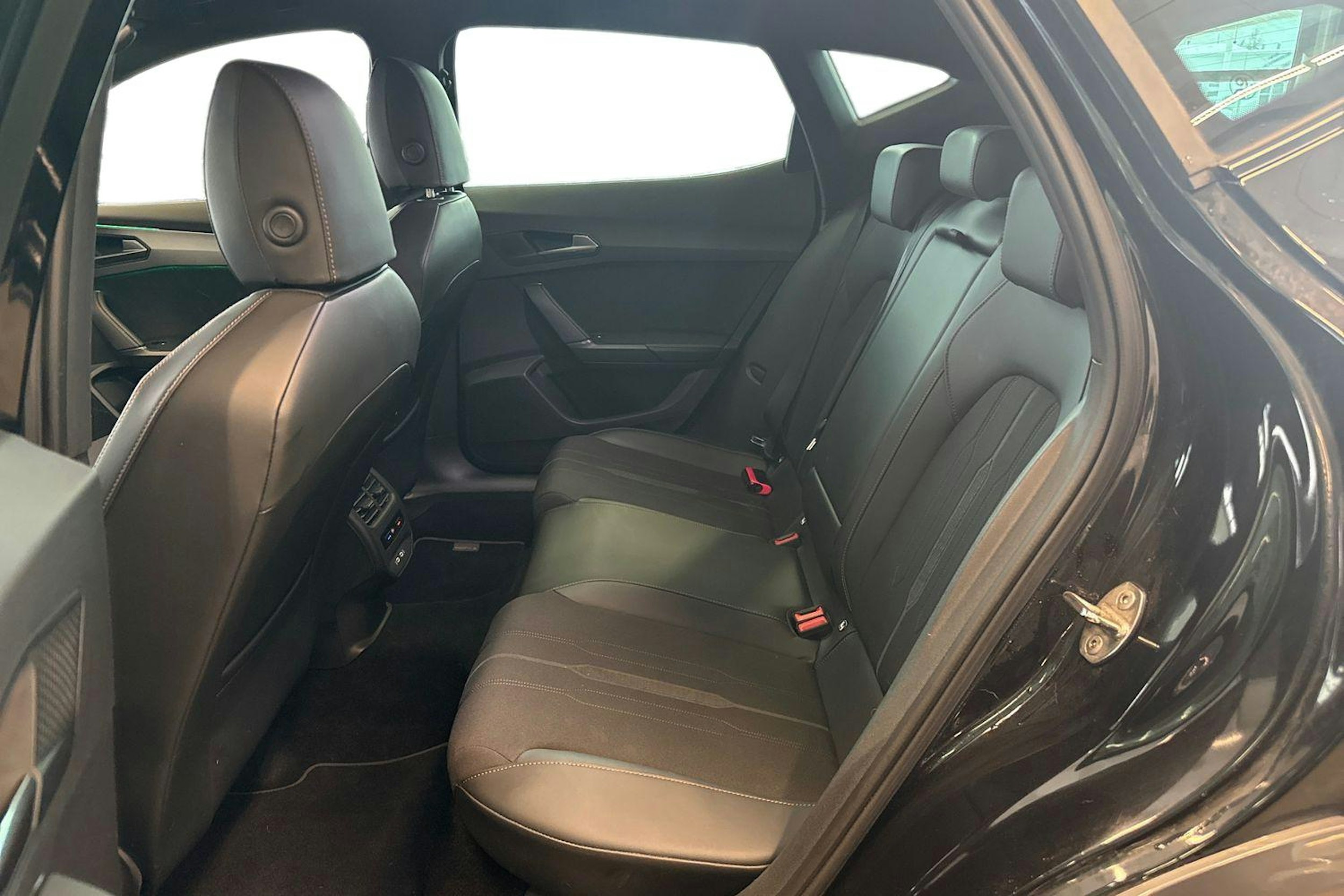 musta CUPRA Formentor 2021 kuva 8.