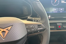 musta CUPRA Formentor 2021 kuva 13.