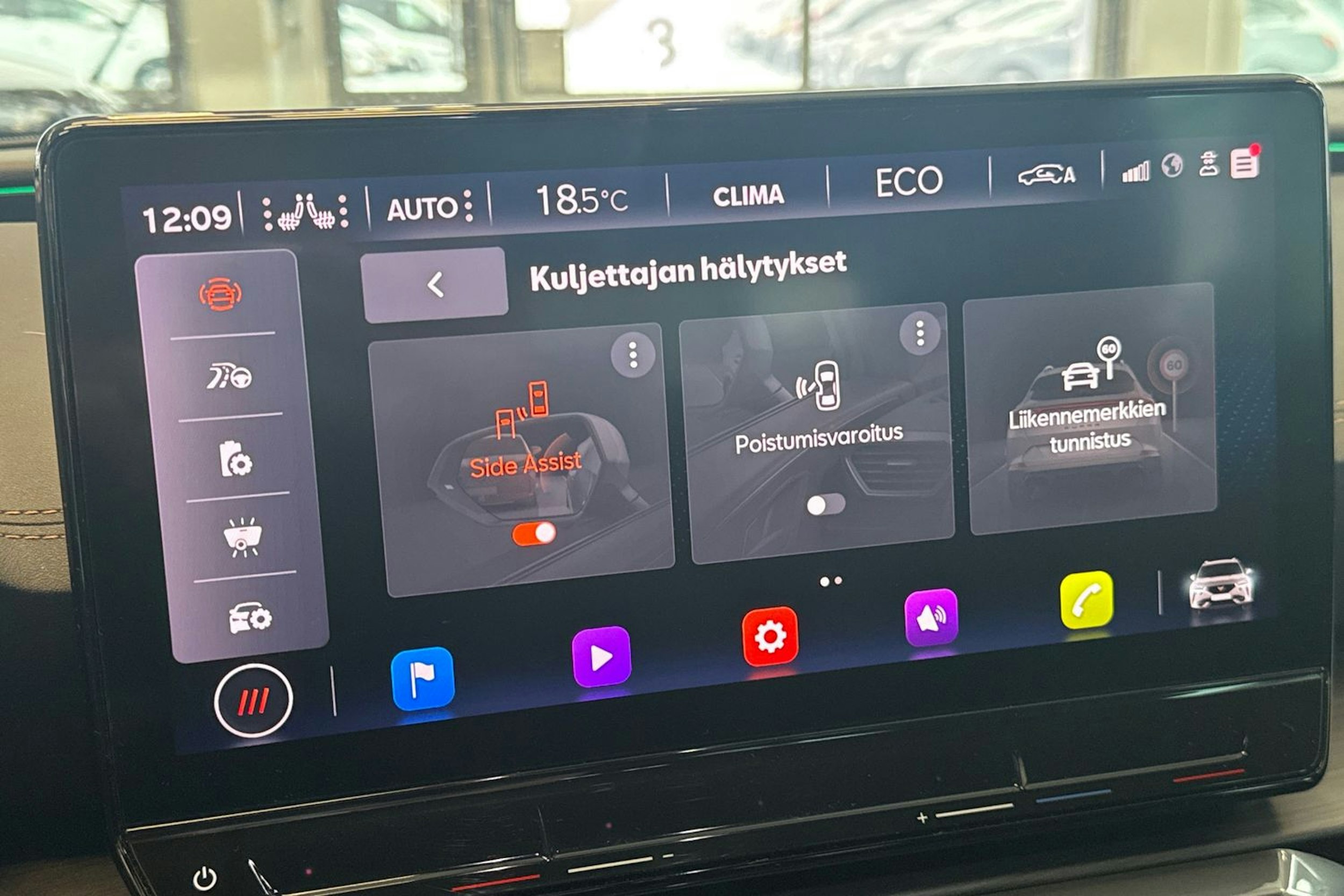 musta CUPRA Formentor 2021 kuva 16.