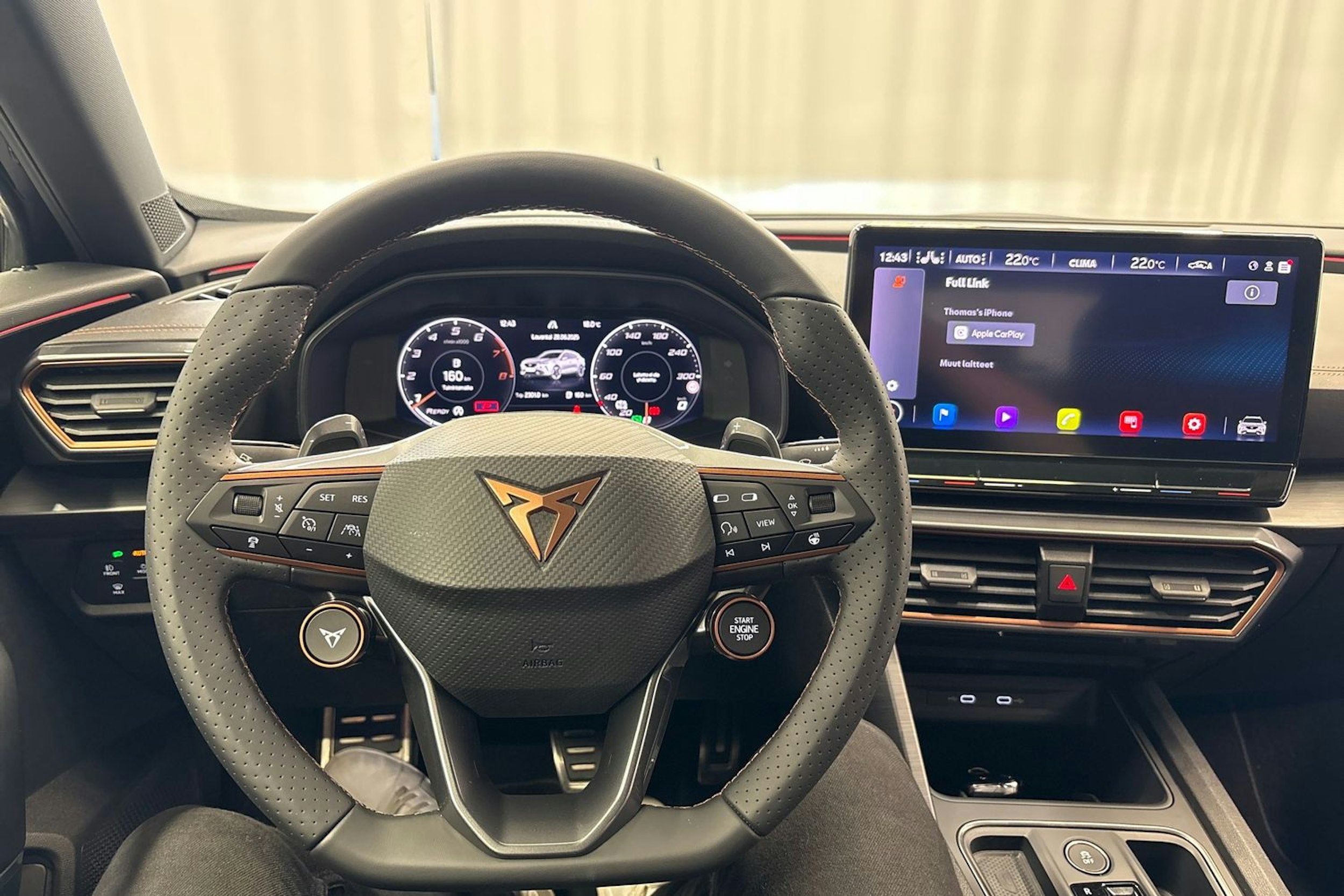 harmaa CUPRA Formentor 2021 kuva 16.