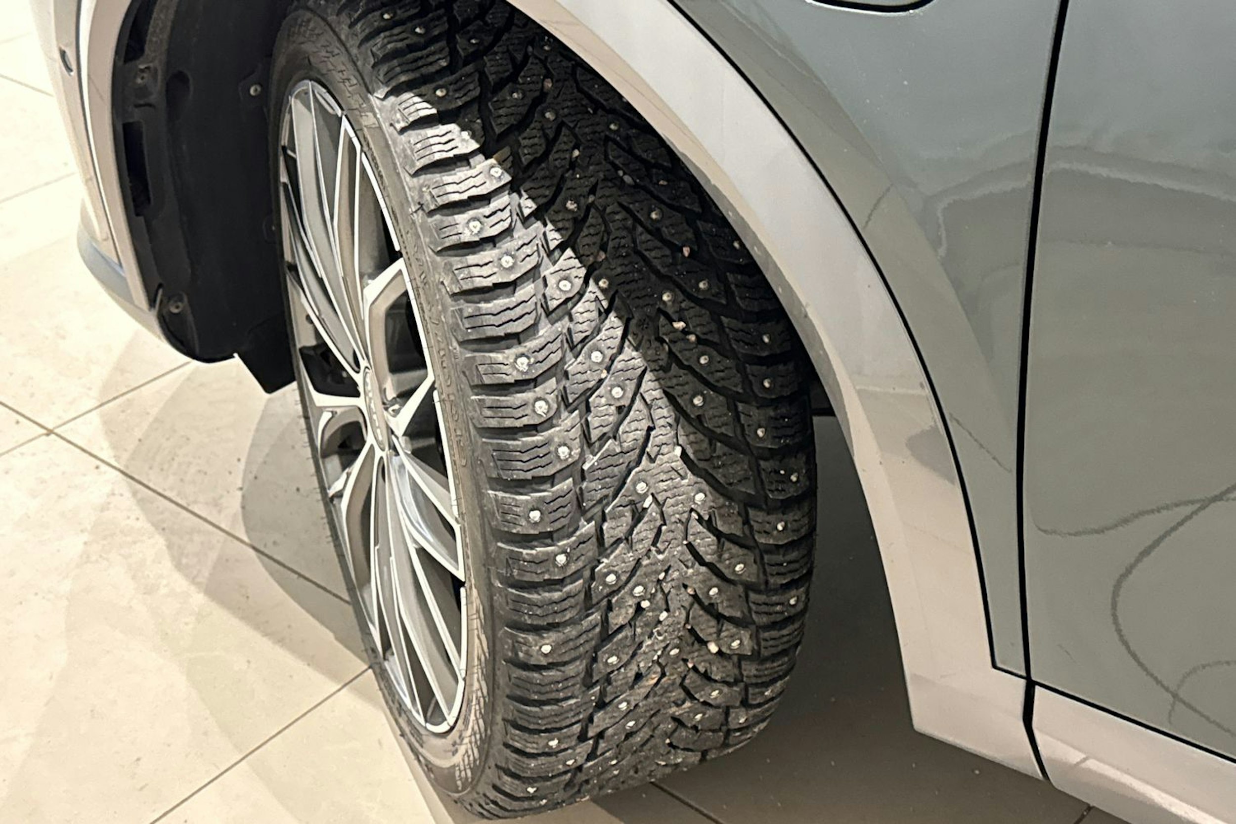 vihreä CUPRA Formentor 2021 kuva 13.