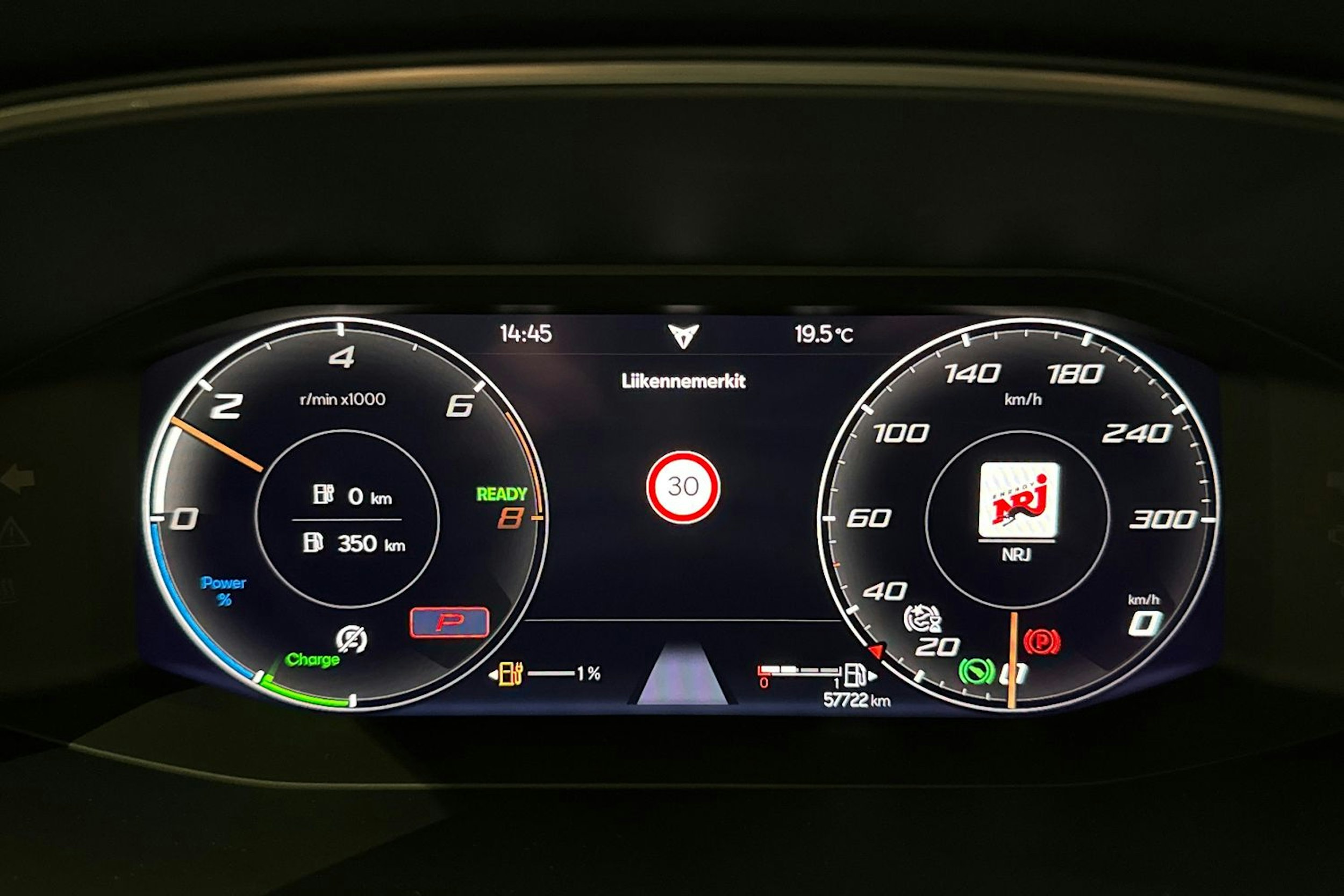 vihreä CUPRA Formentor 2021 kuva 21.