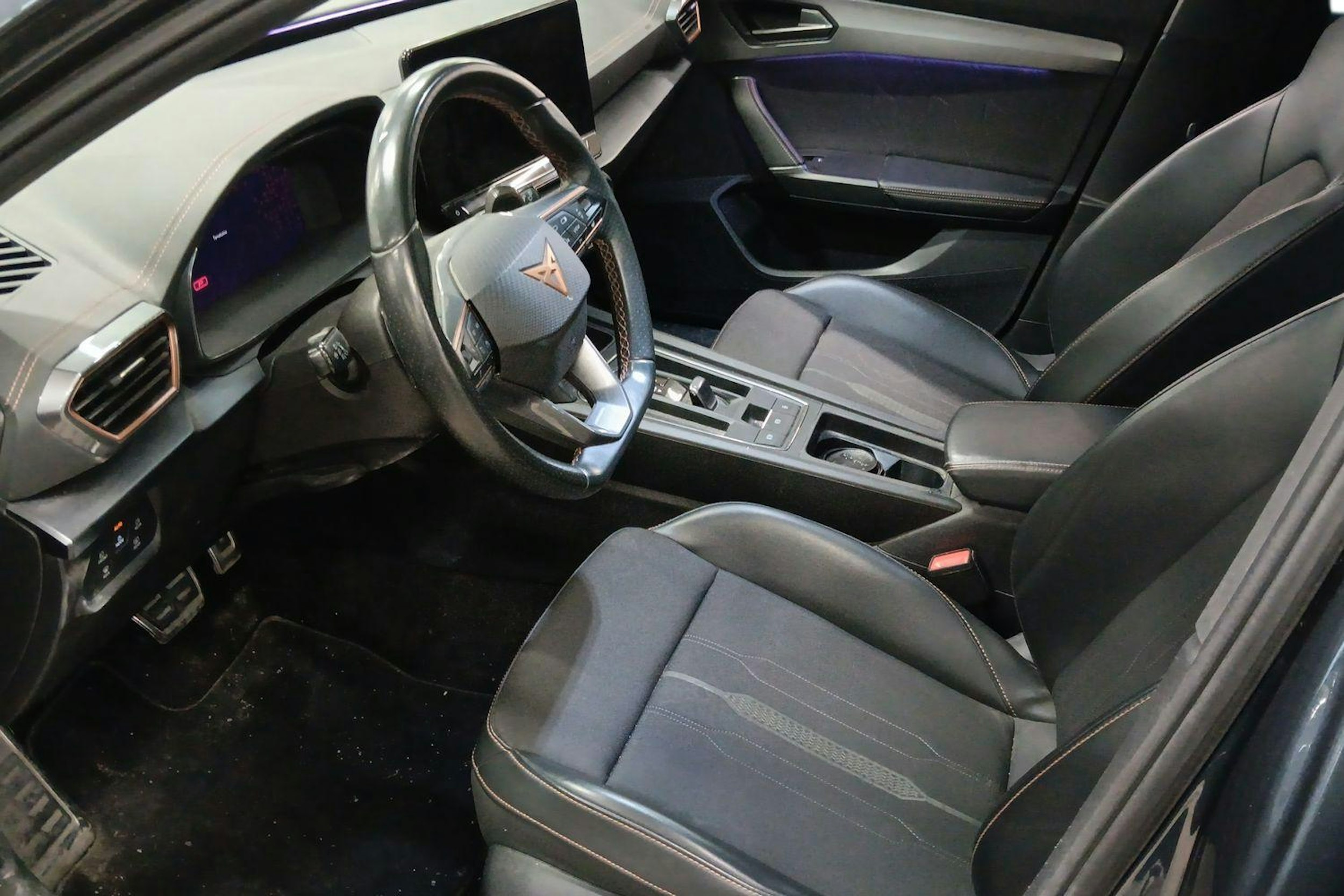 harmaa CUPRA Formentor 2021 kuva 3.