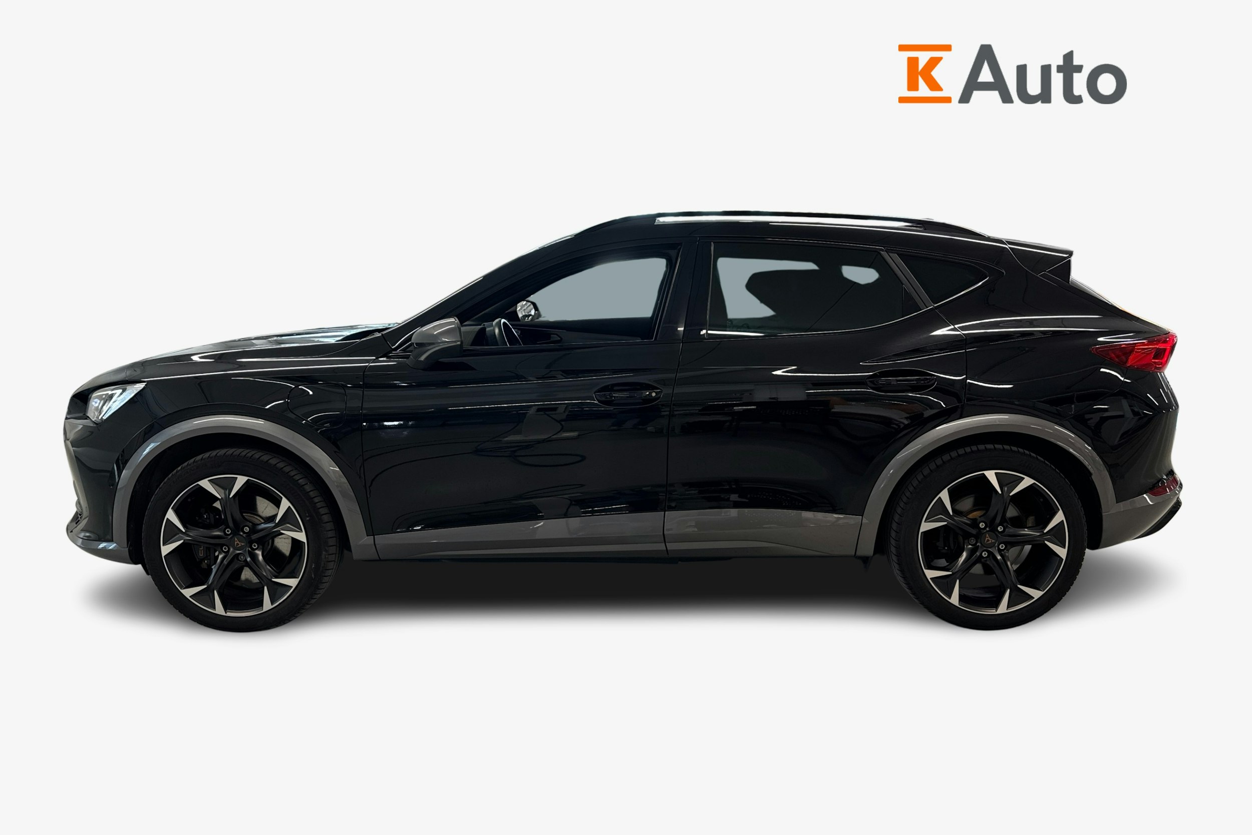 musta CUPRA Formentor 2021 kuva 5.