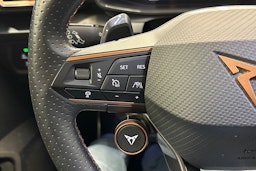 harmaa metalliväri CUPRA Formentor 2021 kuva 17.