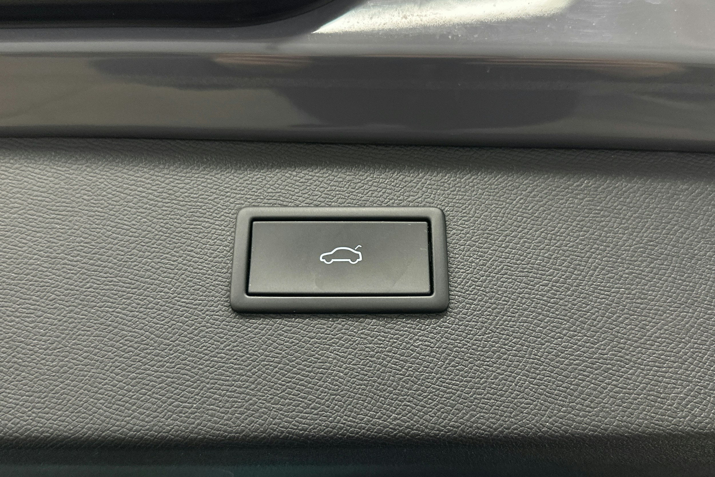 harmaa metalliväri CUPRA Formentor 2021 kuva 27.