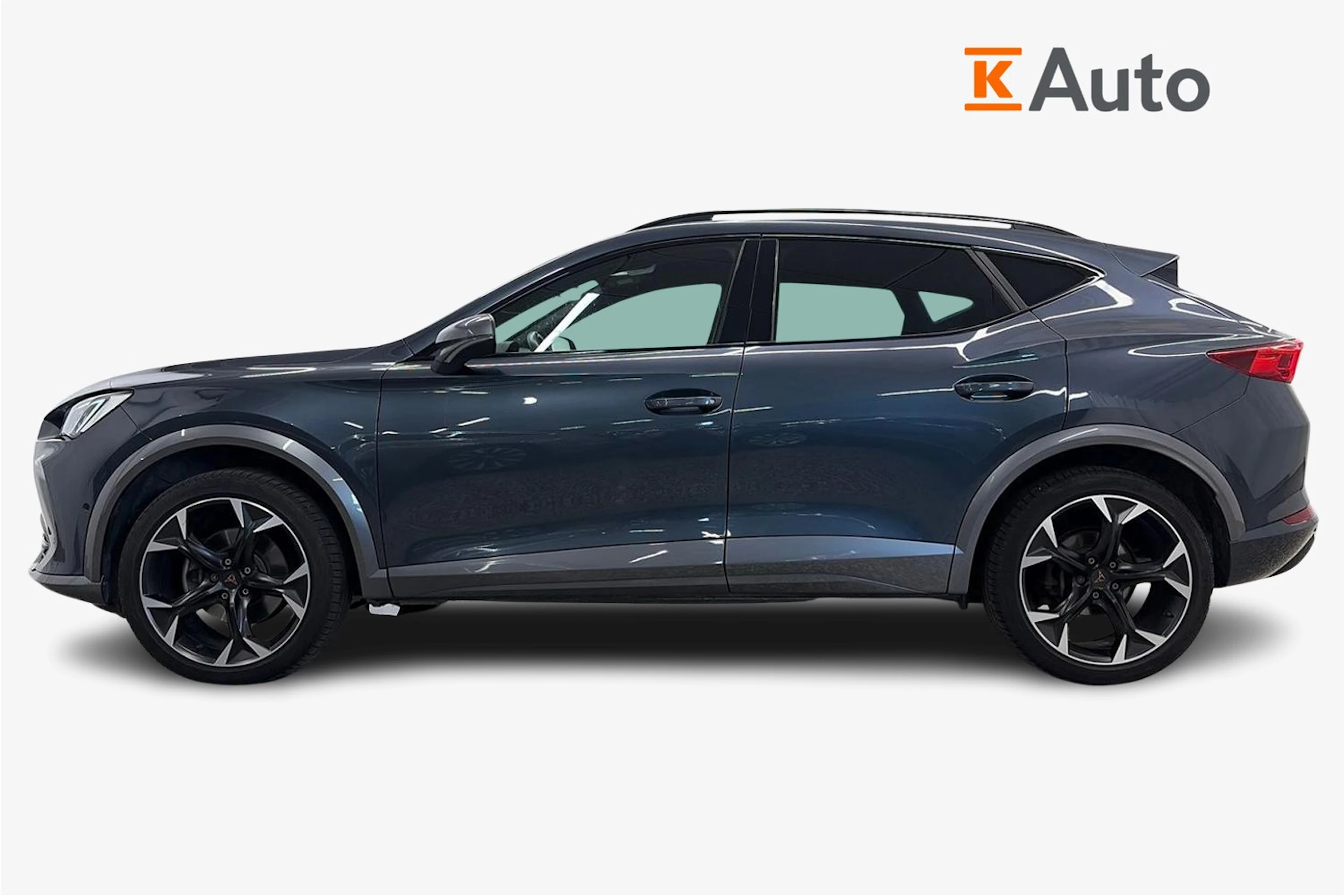 Harmaa CUPRA Formentor 2021 kuva 5.