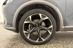 Harmaa CUPRA Formentor 2021 kuva 10.