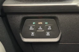 Harmaa CUPRA Formentor 2021 kuva 29.