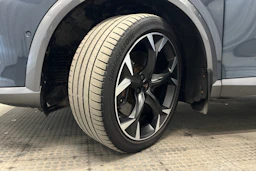harmaa CUPRA Formentor 2021 kuva 10.