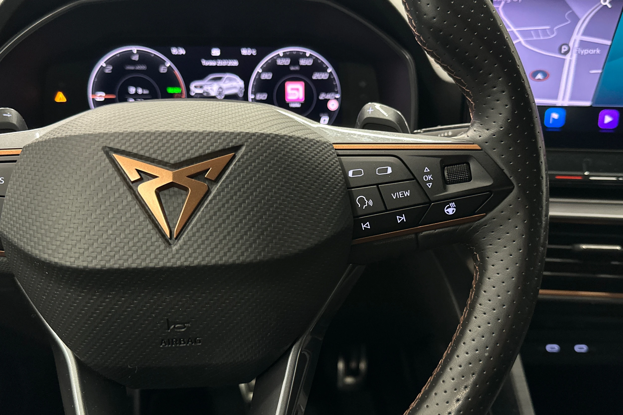 harmaa CUPRA Formentor 2021 kuva 12.