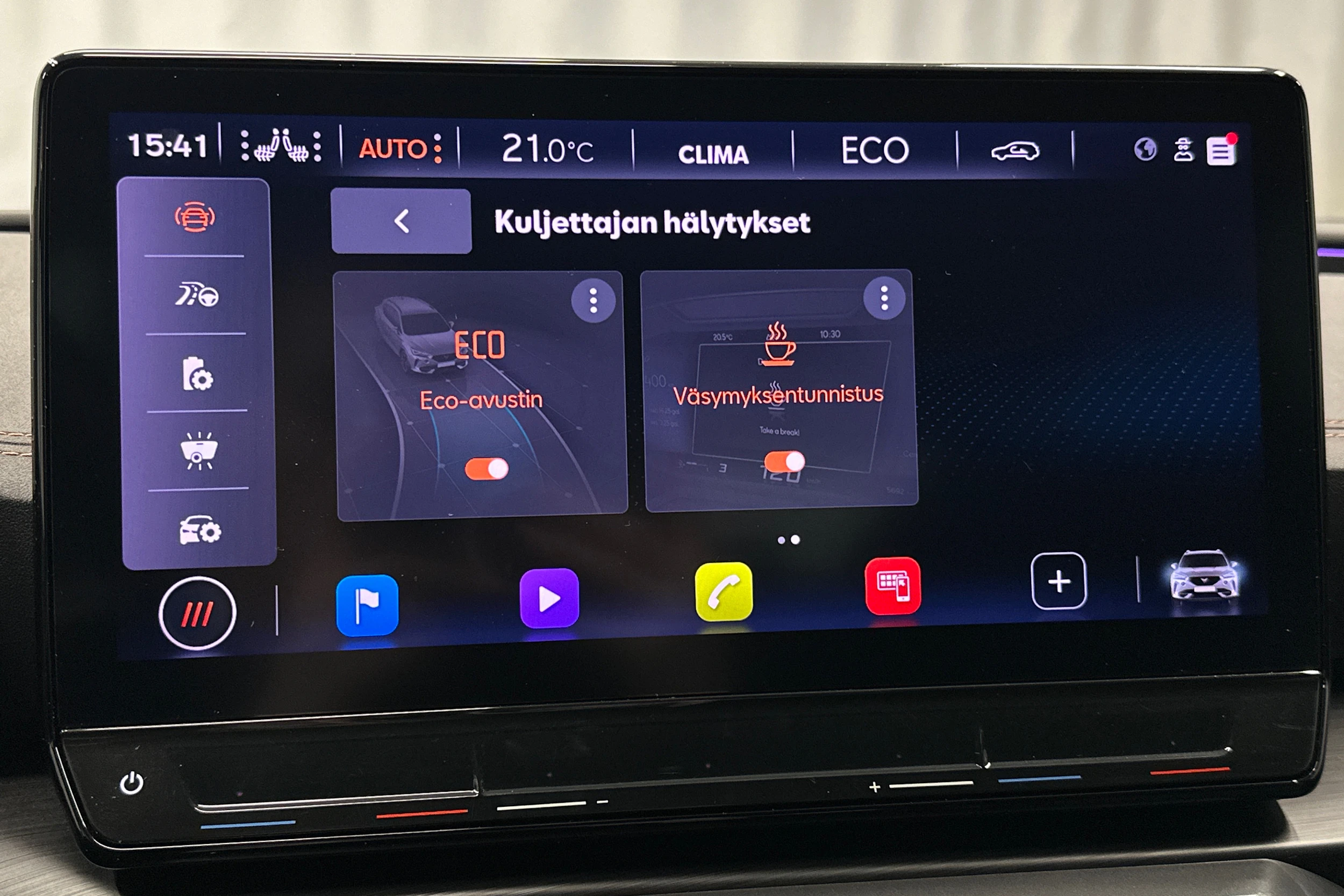 harmaa CUPRA Formentor 2021 kuva 33.