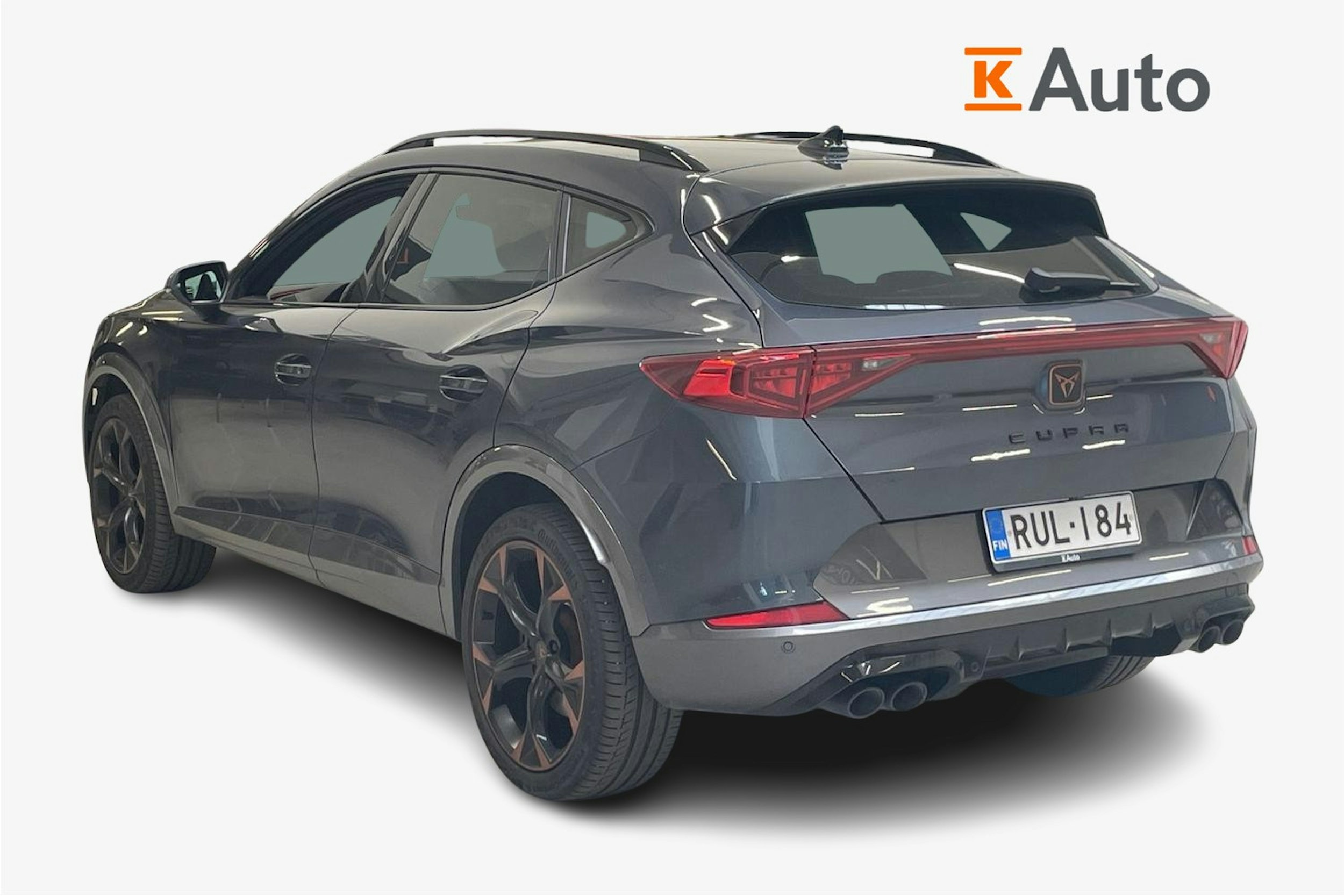 harmaa CUPRA Formentor 2021 kuva 2.