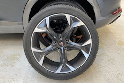 harmaa CUPRA Formentor 2021 kuva 10.