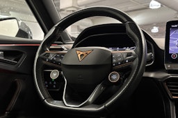 Valkoinen CUPRA Formentor 2021 kuva 18.