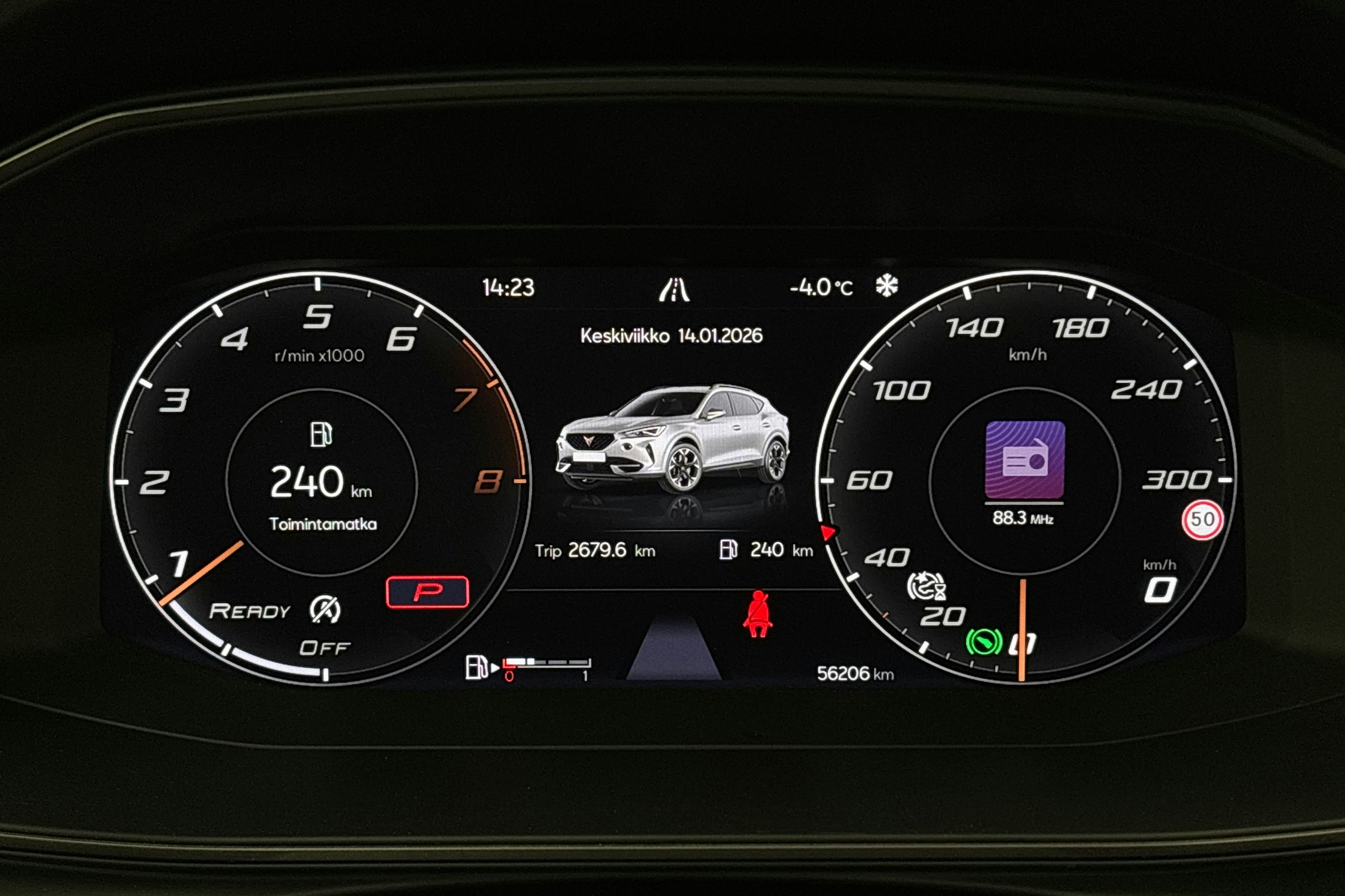 Valkoinen CUPRA Formentor 2021 kuva 21.