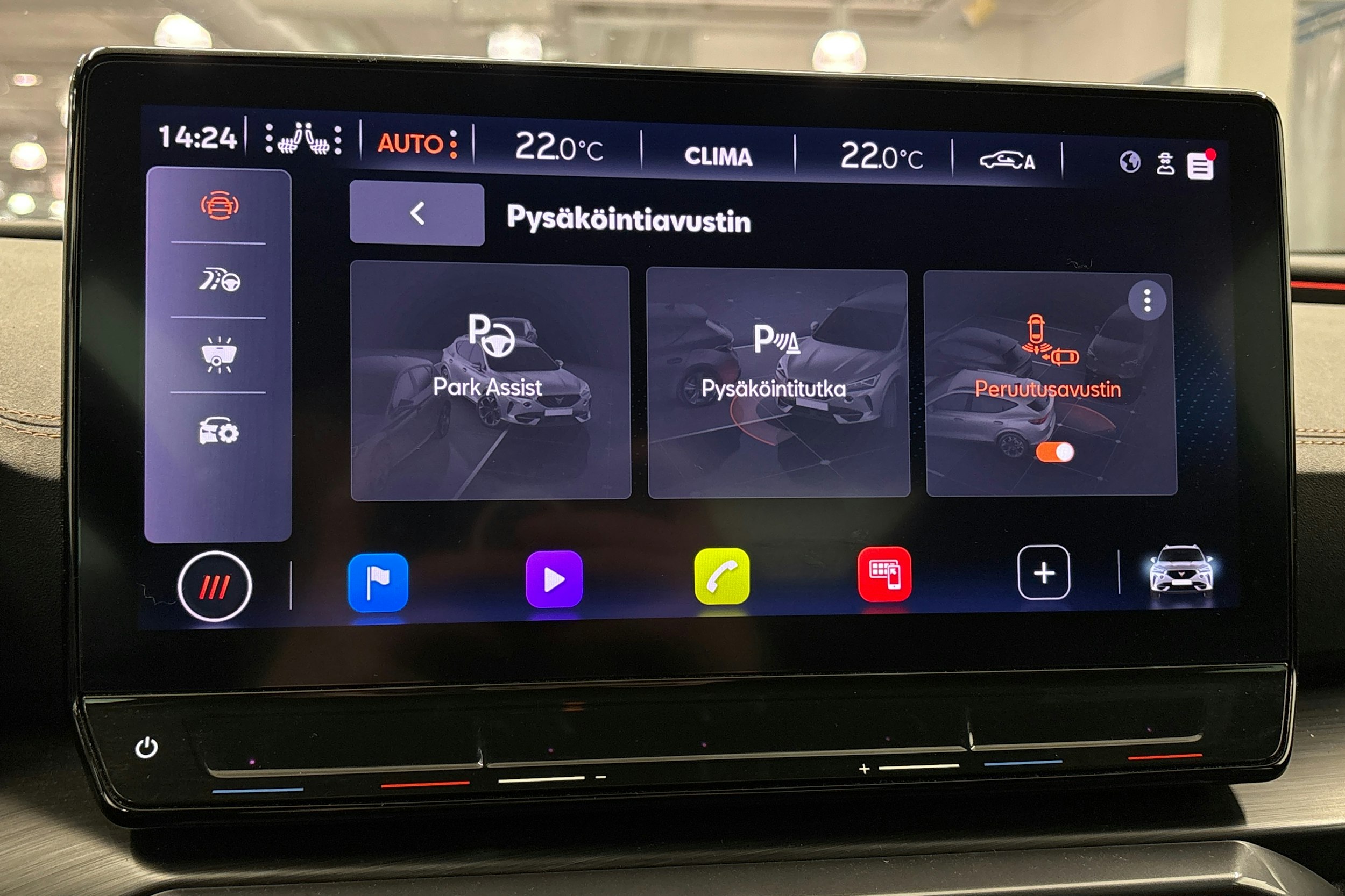 Valkoinen CUPRA Formentor 2021 kuva 24.