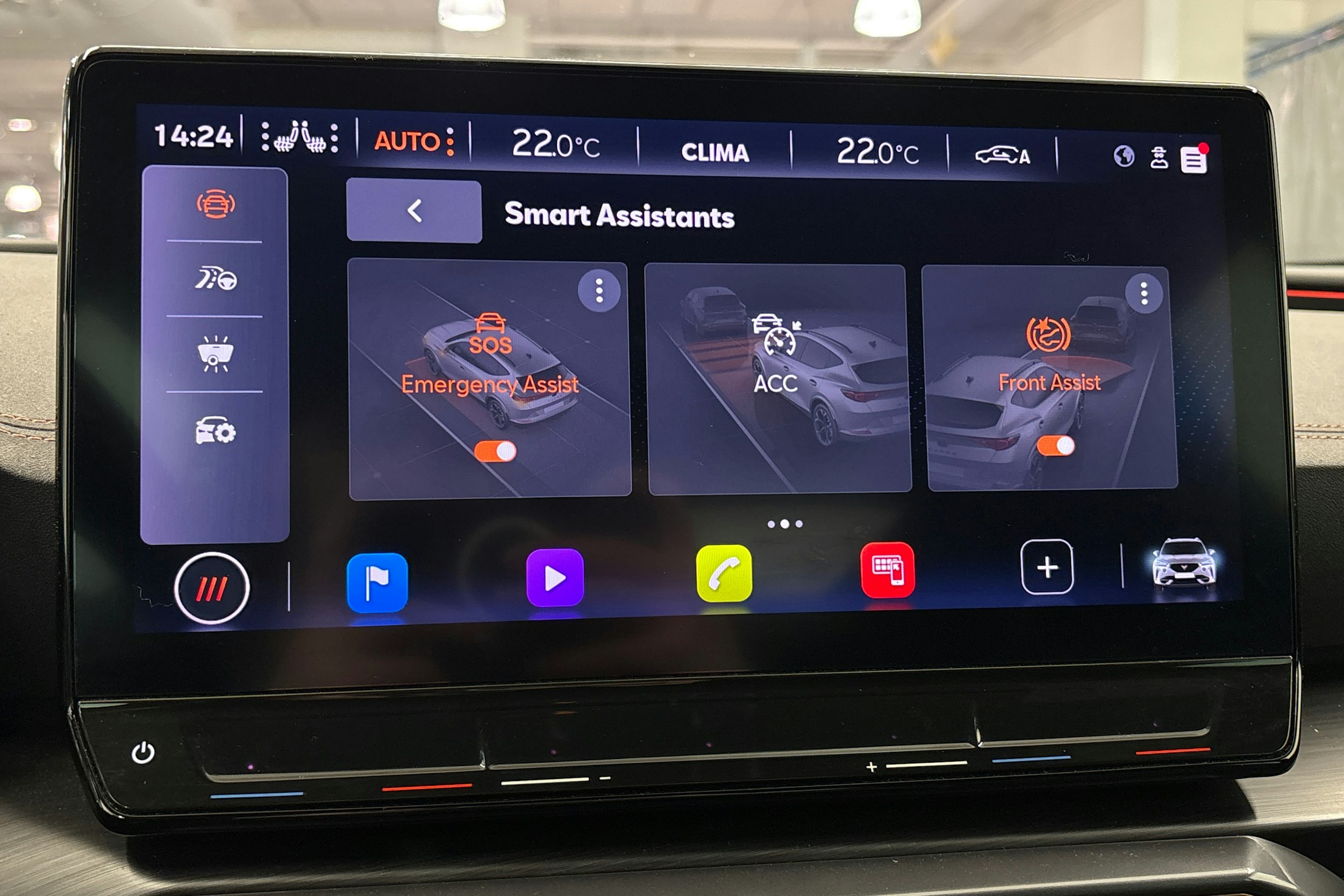 Valkoinen CUPRA Formentor 2021 kuva 26.