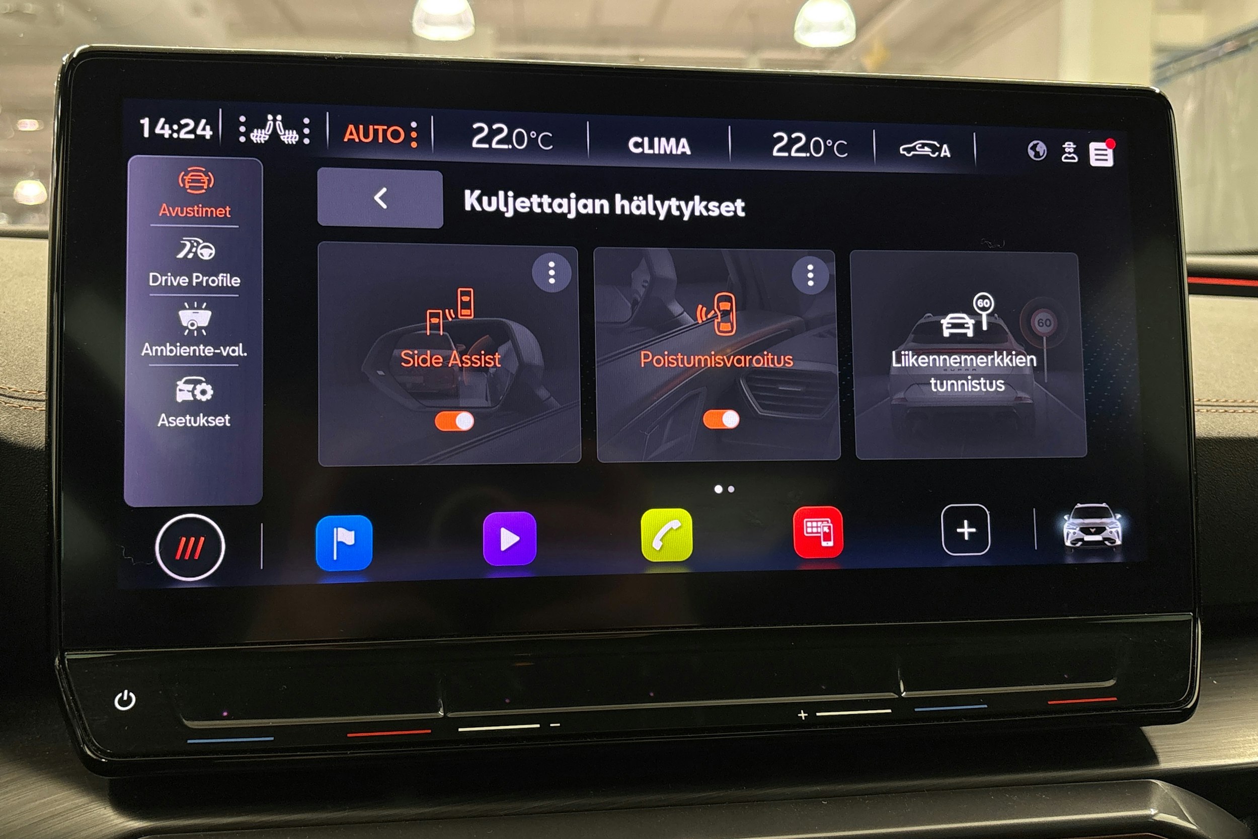 Valkoinen CUPRA Formentor 2021 kuva 28.