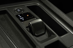 Valkoinen CUPRA Formentor 2021 kuva 32.