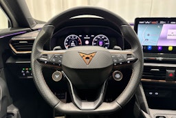 valkoinen CUPRA Formentor 2021 kuva 16.