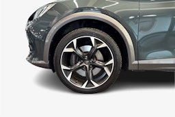 vihreä CUPRA Formentor 2021 kuva 9.