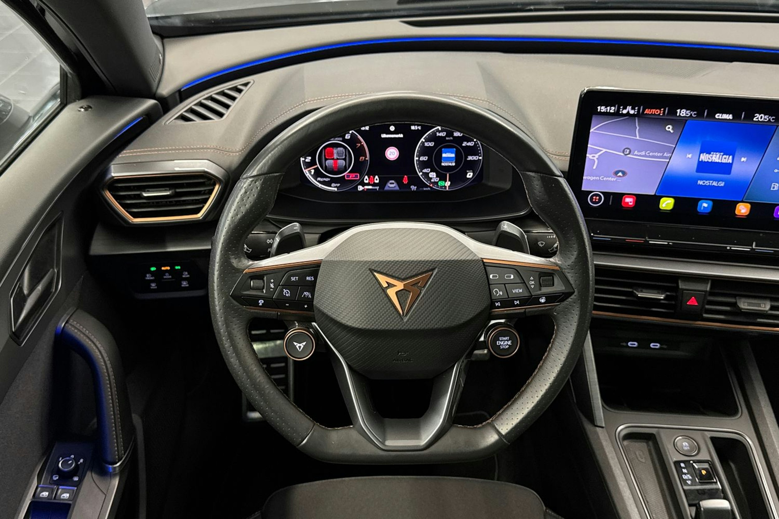 vihreä CUPRA Formentor 2021 kuva 14.