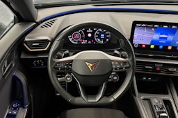 vihreä CUPRA Formentor 2021 kuva 14.