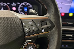vihreä CUPRA Formentor 2021 kuva 17.