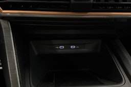vihreä CUPRA Formentor 2021 kuva 22.
