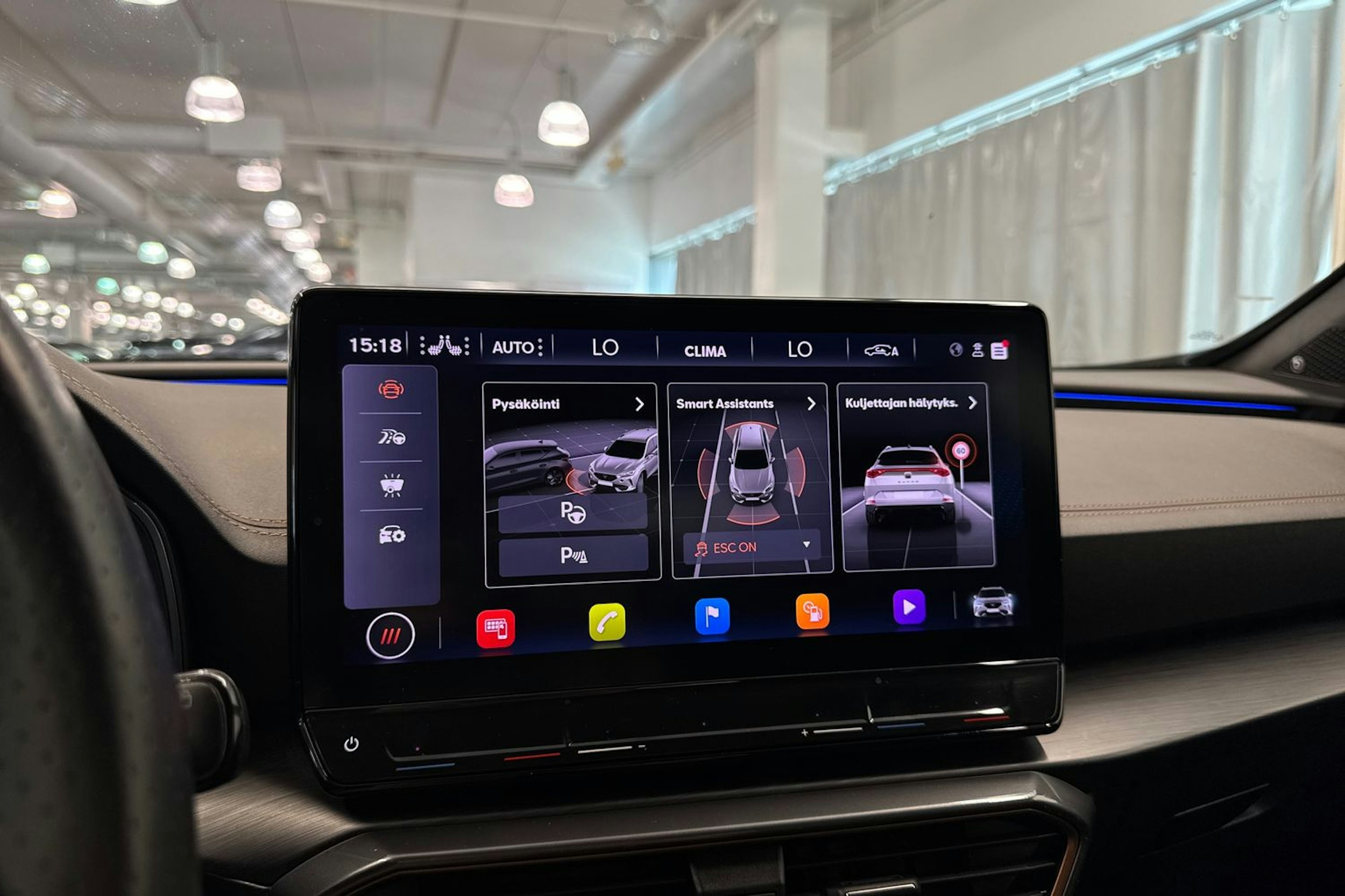 vihreä CUPRA Formentor 2021 kuva 27.