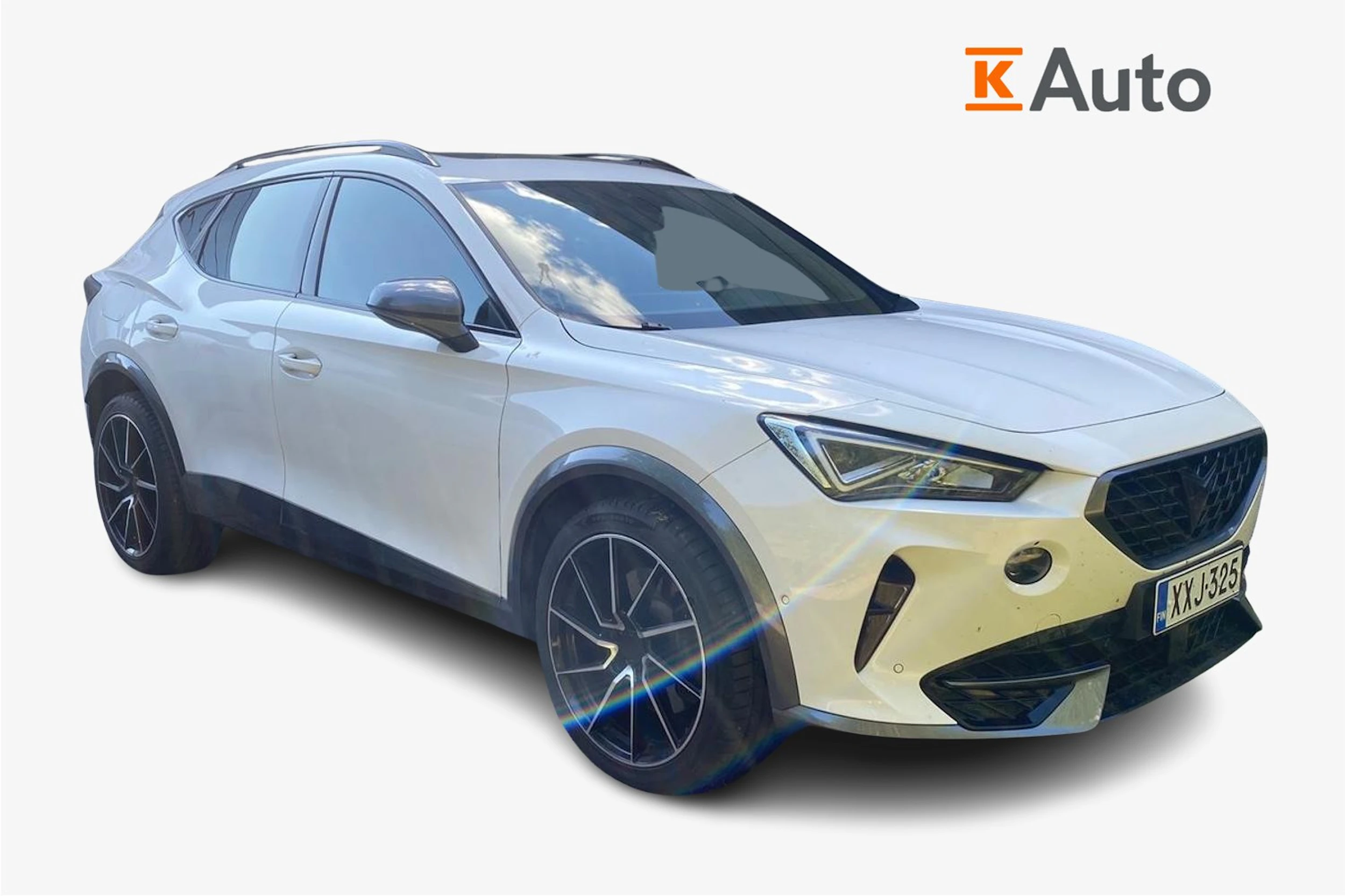 Valkoinen CUPRA Formentor 2021 kuva 1.