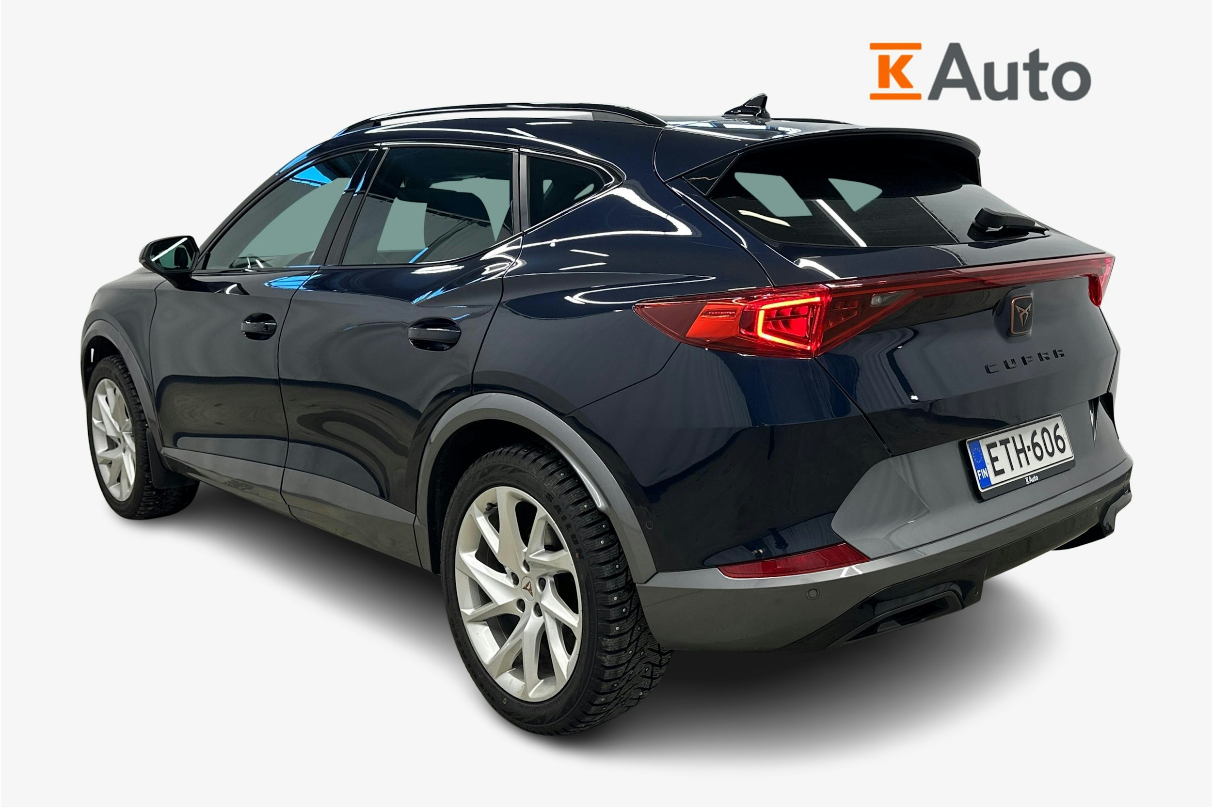 sininen CUPRA Formentor 2022 kuva 2.