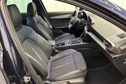 sininen CUPRA Formentor 2022 kuva 14.