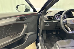 sininen CUPRA Formentor 2022 kuva 15.