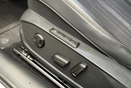 valkoinen CUPRA Formentor 2022 kuva 17.