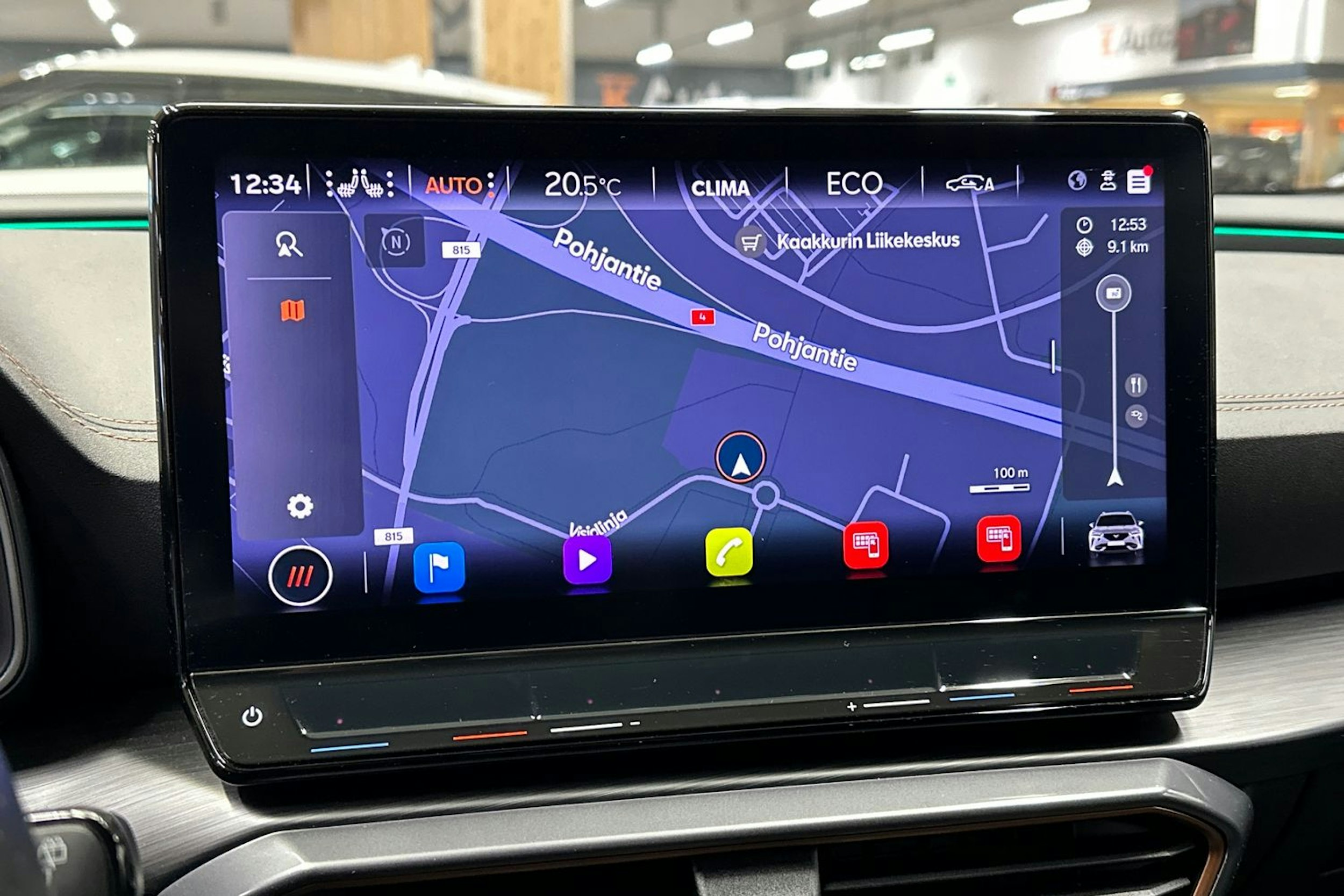 valkoinen CUPRA Formentor 2022 kuva 18.