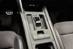 valkoinen CUPRA Formentor 2022 kuva 23.