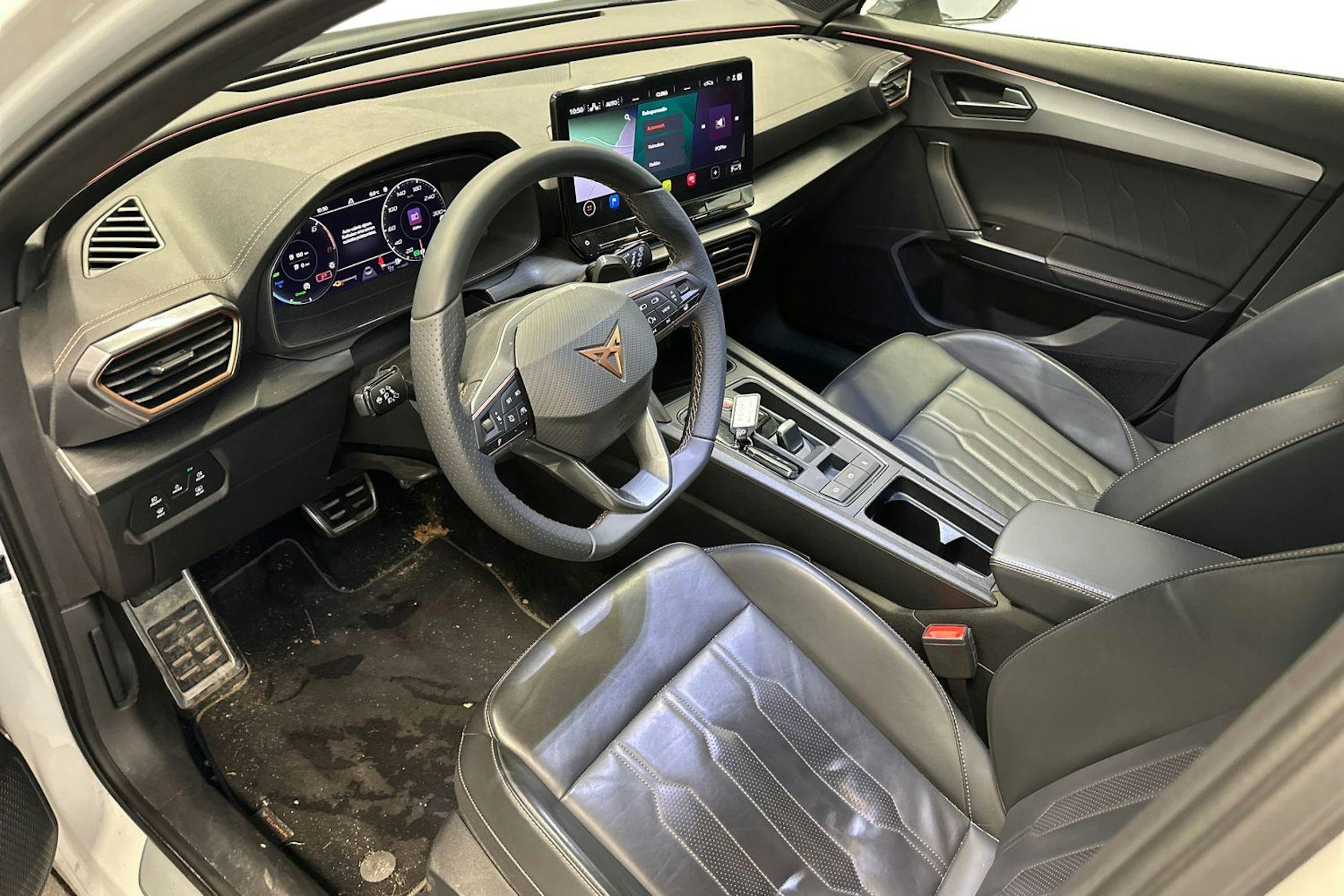 valkoinen CUPRA Formentor 2022 kuva 3.