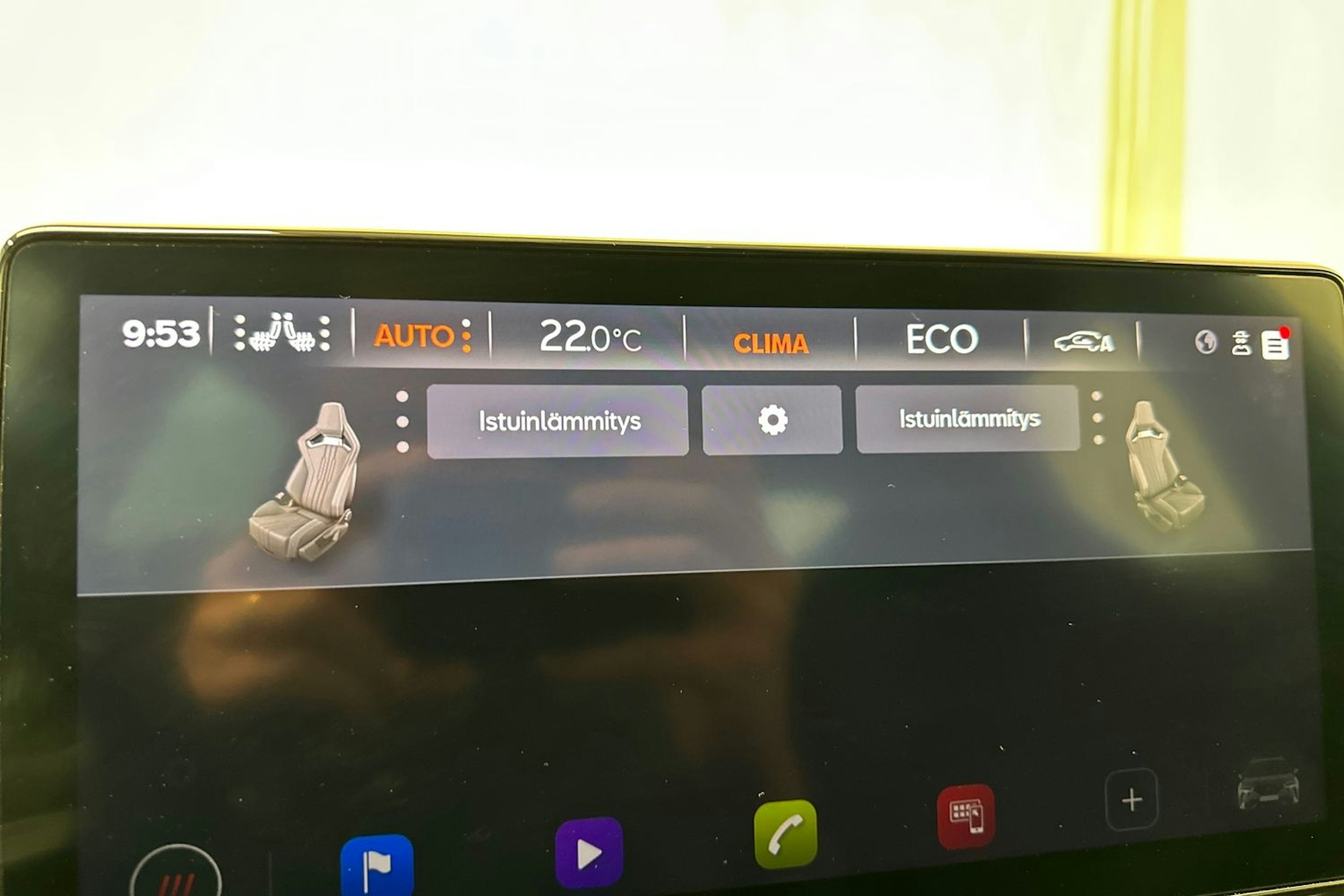 valkoinen CUPRA Formentor 2022 kuva 21.