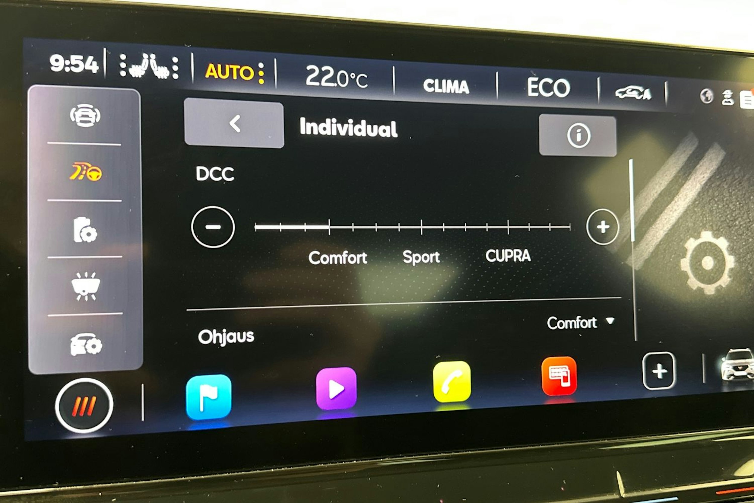 valkoinen CUPRA Formentor 2022 kuva 23.