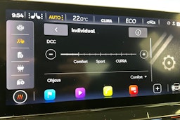 valkoinen CUPRA Formentor 2022 kuva 23.