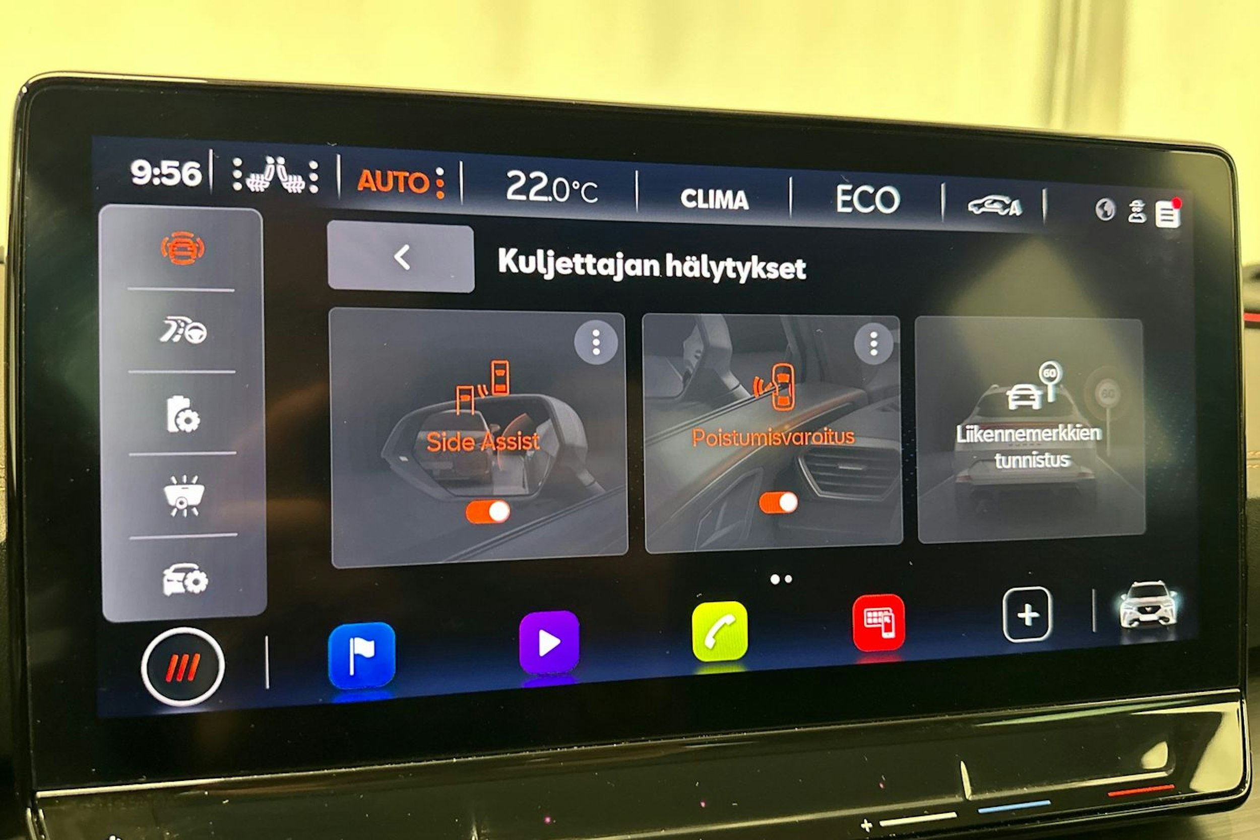 valkoinen CUPRA Formentor 2022 kuva 30.