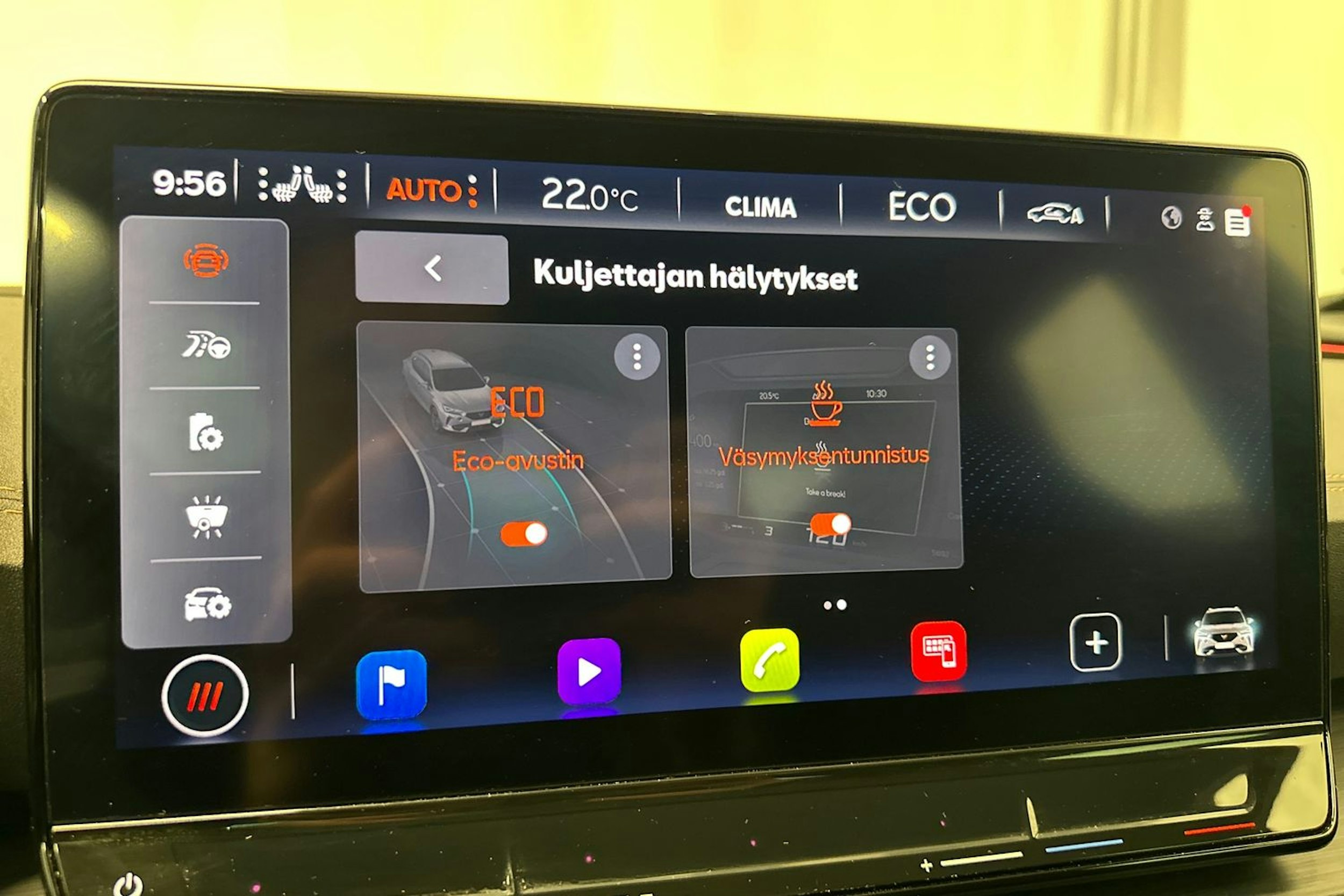 valkoinen CUPRA Formentor 2022 kuva 31.