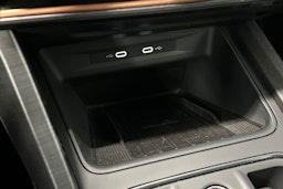 valkoinen CUPRA Formentor 2022 kuva 37.