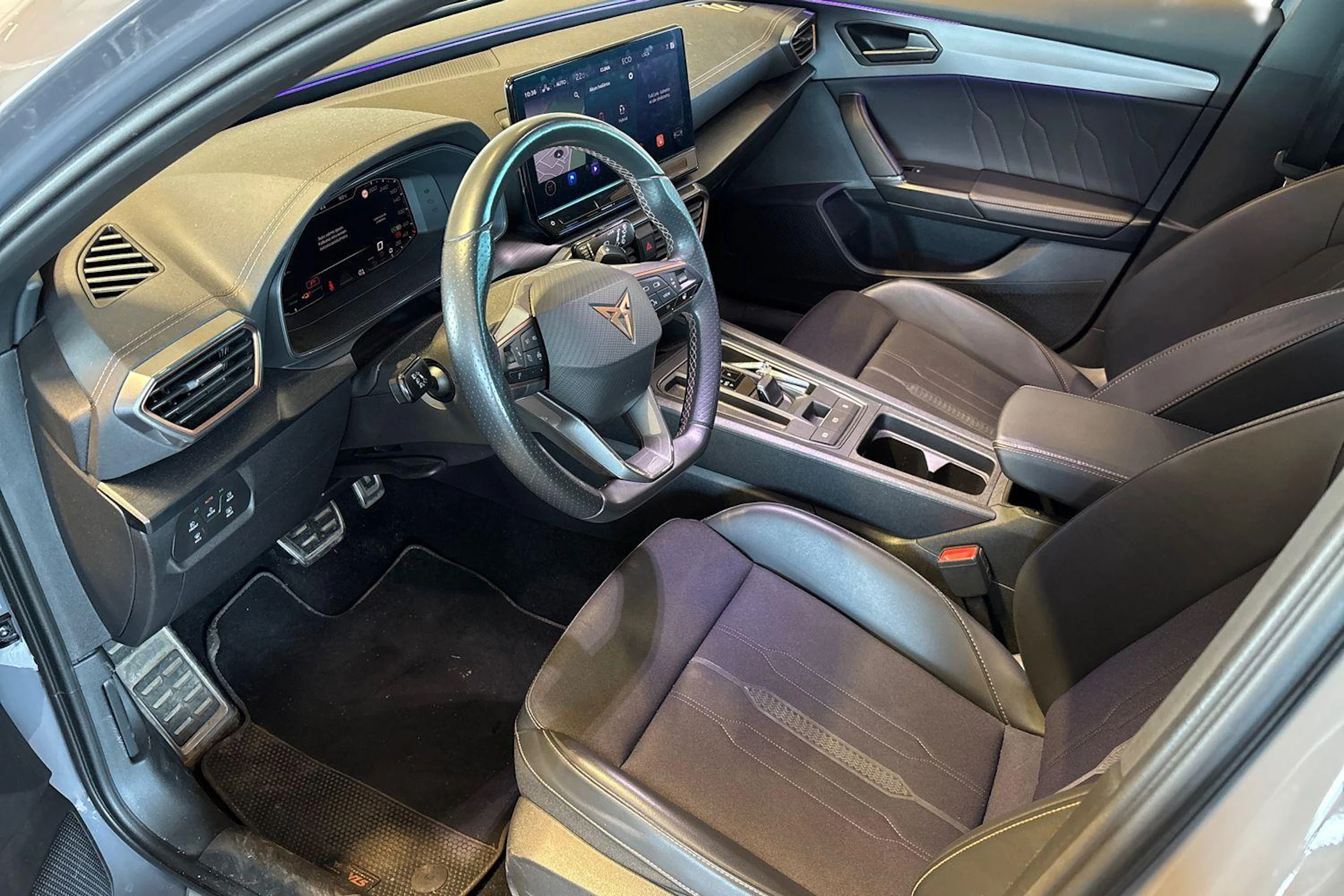 harmaa CUPRA Formentor 2023 kuva 3.