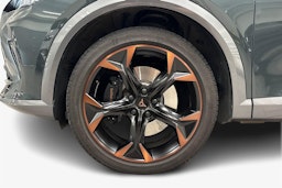 vihreä CUPRA Formentor 2022 kuva 9.