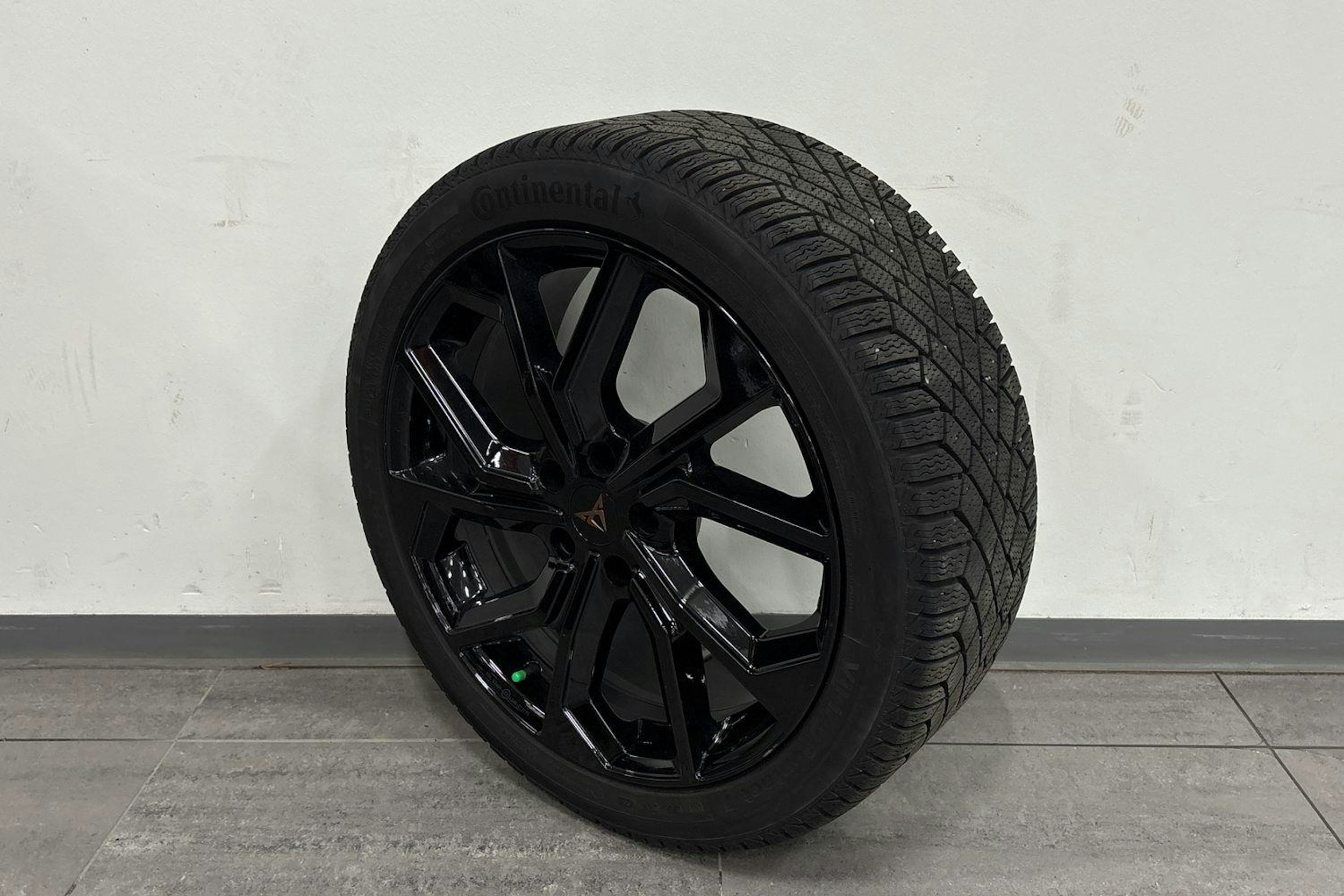 vihreä CUPRA Formentor 2022 kuva 10.