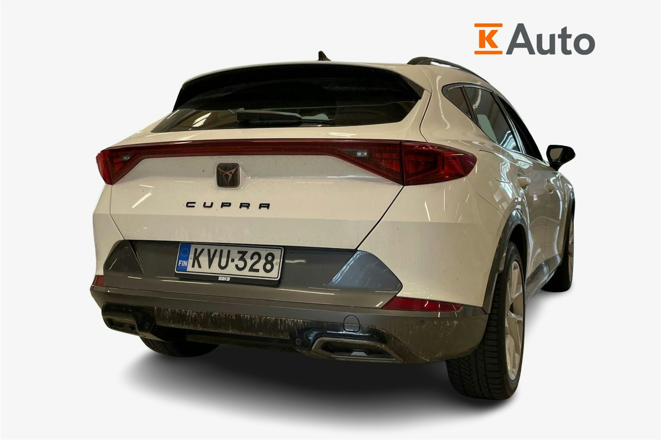 valkoinen CUPRA Formentor 2022 kuva 2.